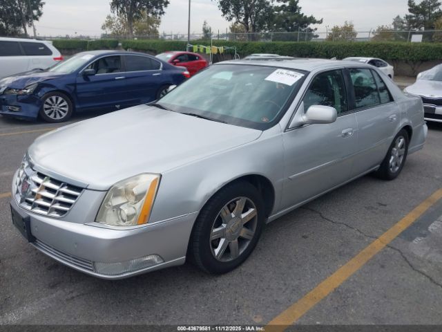 2011 CADILLAC DTS 1G6KH5E63BU119123 Photo 1