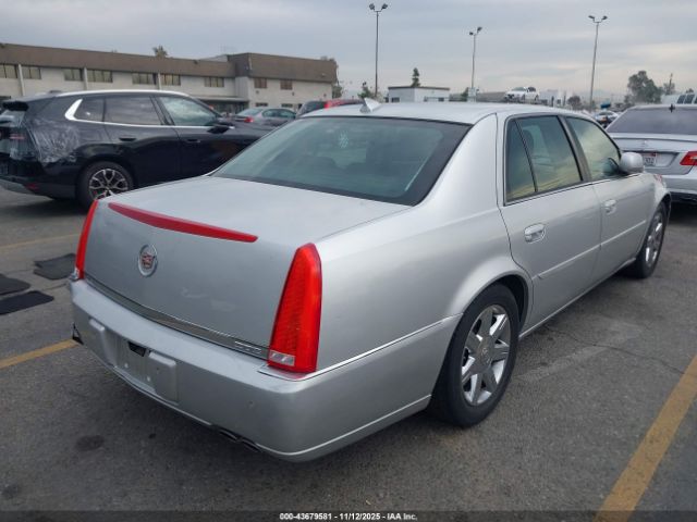2011 CADILLAC DTS 1G6KH5E63BU119123 Photo 3