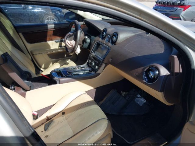 2011 JAGUAR XJ SAJWA2GB6BLV07840 Photo 4