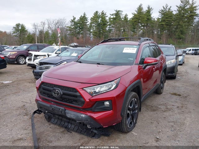 2019 TOYOTA RAV4 2T3J1RFV8KW047946 Photo 1