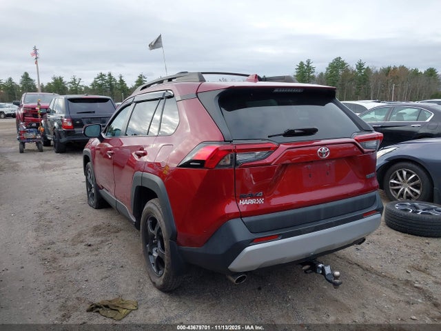 2019 TOYOTA RAV4 2T3J1RFV8KW047946 Photo 2
