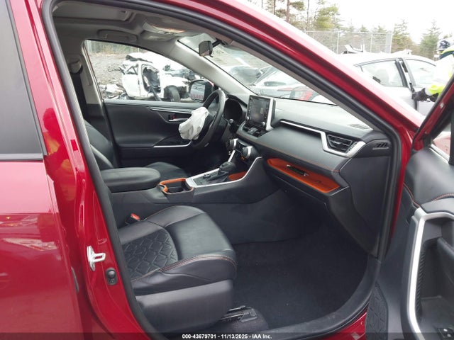 2019 TOYOTA RAV4 2T3J1RFV8KW047946 Photo 4