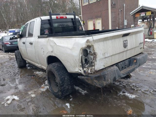 2018 RAM 1500 1C6RR7FG7JS167933 Photo 2