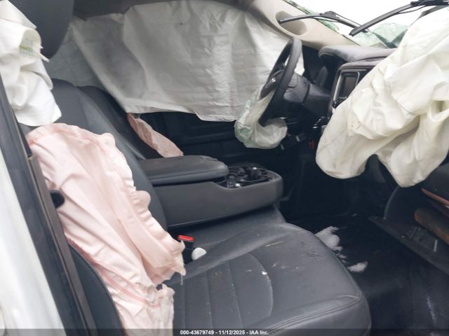 2018 RAM 1500 1C6RR7FG7JS167933 Photo 5