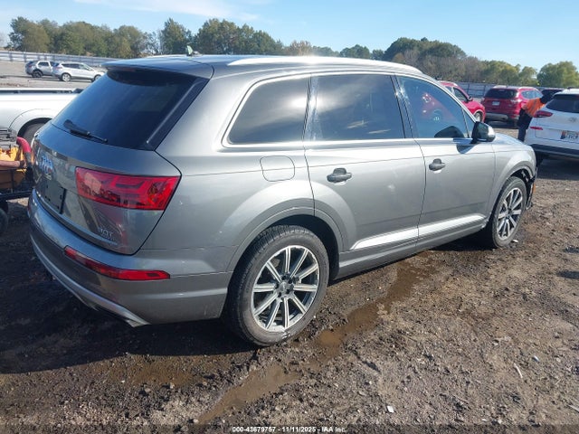 2017 AUDI Q7 WA1LAAF70HD033454 Photo 3