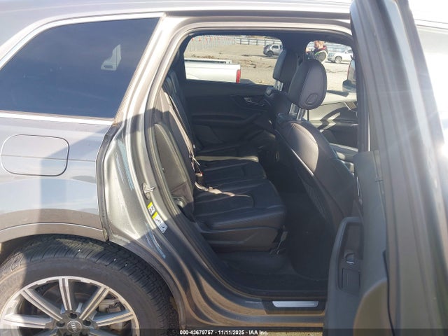 2017 AUDI Q7 WA1LAAF70HD033454 Photo 7