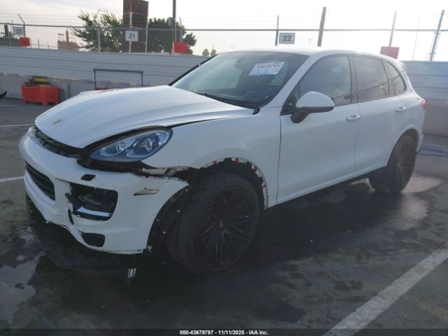2017 PORSCHE CAYENNE WP1AA2A21HKA84342 Photo 1