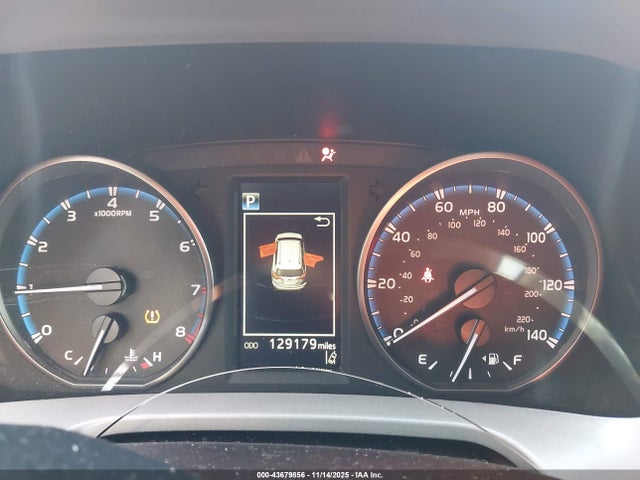 Продажа на аукционе авто 2018 Toyota Rav4 Xle, vin: 2T3RFREV0JW803547, номер лота: 43679856
