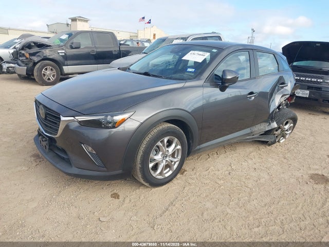 Mazda Cx-3 Sport 2019 JM1DKDB77K1460055 Image 2