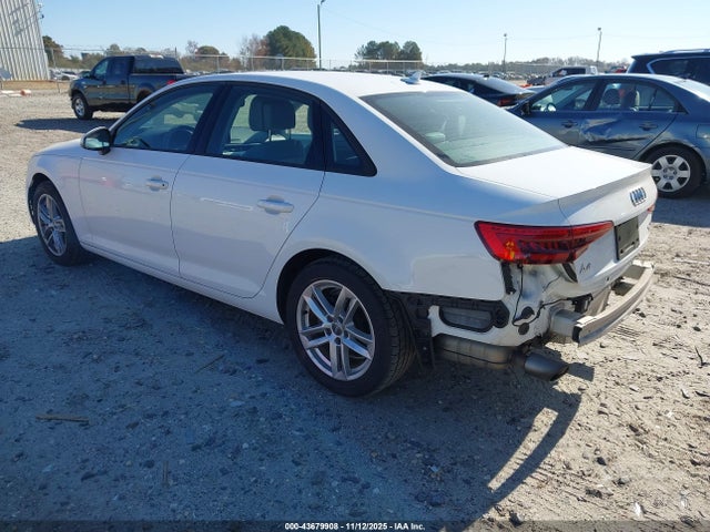 2017 AUDI A4 WAUGMAF44HN056408 Photo 2