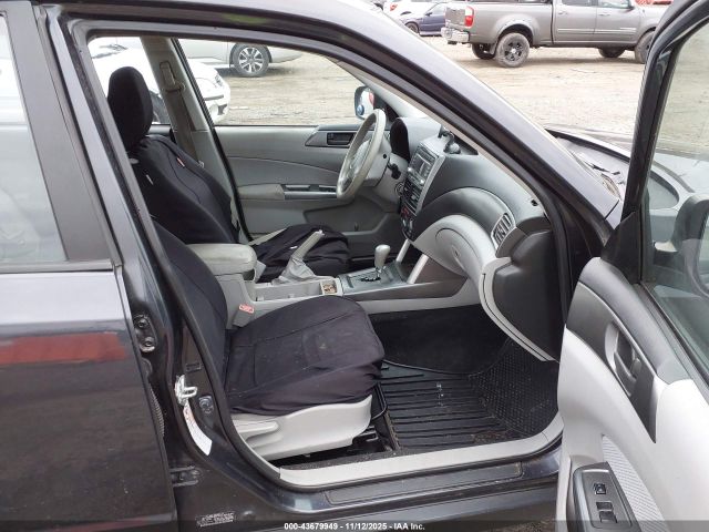 2011 SUBARU FORESTER JF2SHABC0BH738224 Photo 4