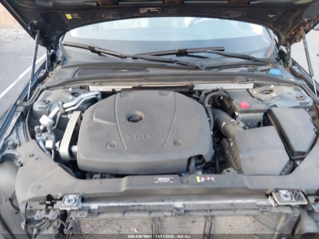 2020 VOLVO S60 7JR102FK1LG063713 Photo 9