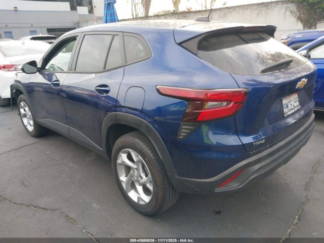 2024 CHEVROLET TRAX KL77LFE20RC193956 Photo 2