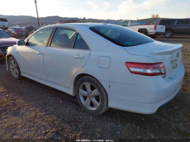 2011 TOYOTA CAMRY 4T1BF3EK1BU597203 Photo 2