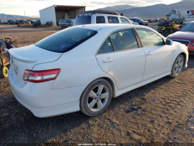 2011 TOYOTA CAMRY 4T1BF3EK1BU597203 Photo 3
