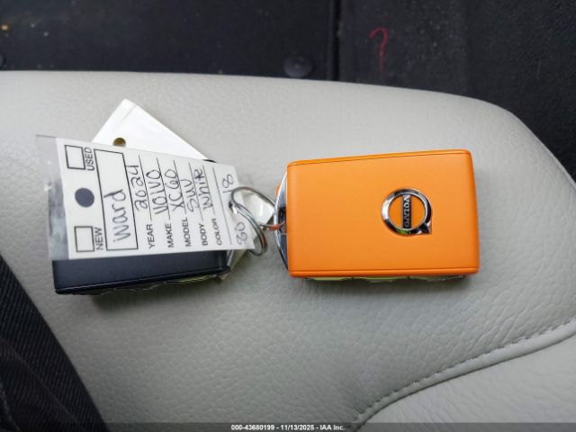 2024 VOLVO XC60 RECHARGE PLUG-IN HYBRID YV4H60DLXR1782446 Photo 10