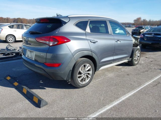2018 HYUNDAI TUCSON KM8J3CA45JU617169 Photo 3