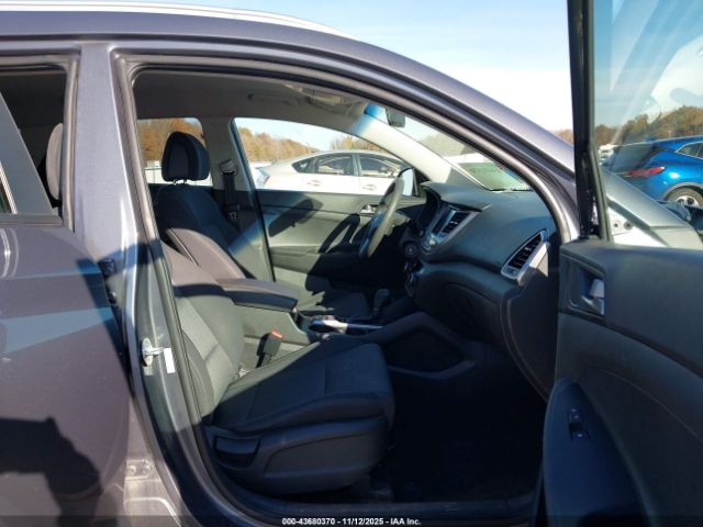 2018 HYUNDAI TUCSON KM8J3CA45JU617169 Photo 4