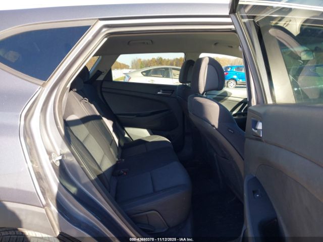 2018 HYUNDAI TUCSON KM8J3CA45JU617169 Photo 7