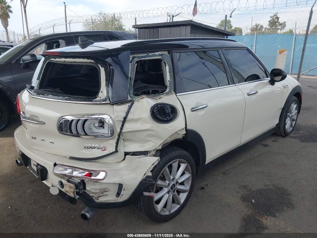 2016 MINI CLUBMAN WMWLN9C56G2E47991 Photo 3