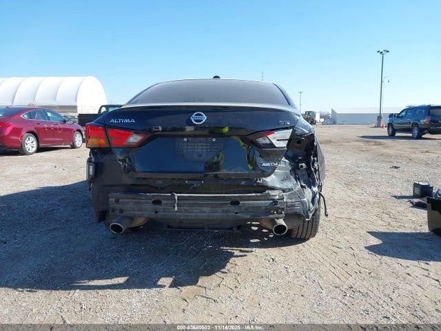 43680503 :رقم المزاد ، 1N4BL4CW8MN361661 vin ، 2021 Nissan Altima Sr Intelligent Awd مزاد بيع