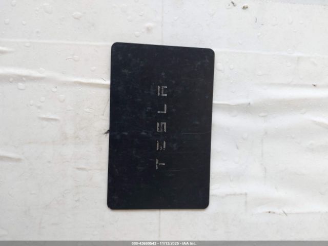 2024 TESLA MODEL Y 7SAYGDED8RF211661 Photo 10