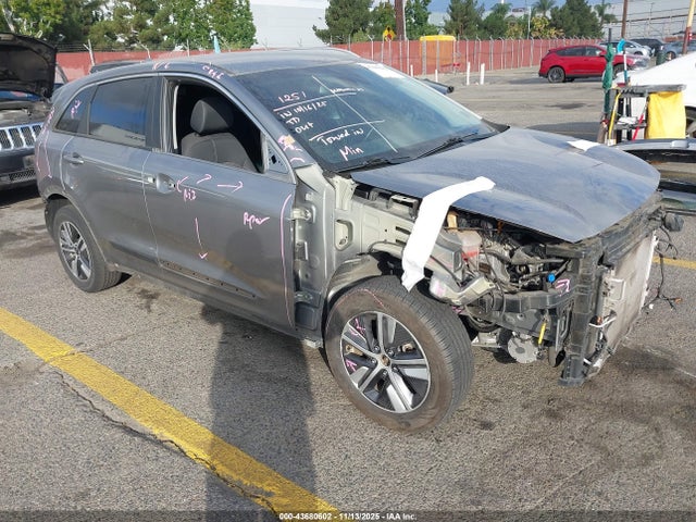2022 KIA NIRO PLUG-IN HYBRID KNDCM3LD7N5545527