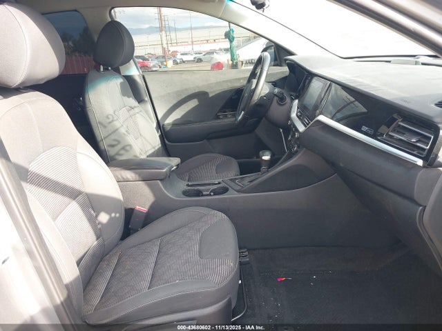 2022 KIA NIRO PLUG-IN HYBRID KNDCM3LD7N5545527 Photo 4