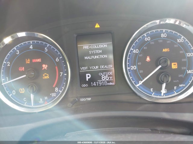 5YFBURHE8HP591679 Toyota COROLLA LE