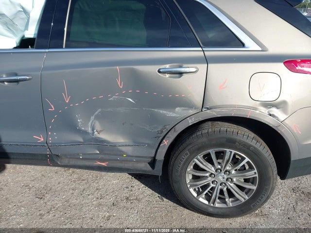 2019 CADILLAC XT5 1GYKNCRS1KZ243616 Photo 5