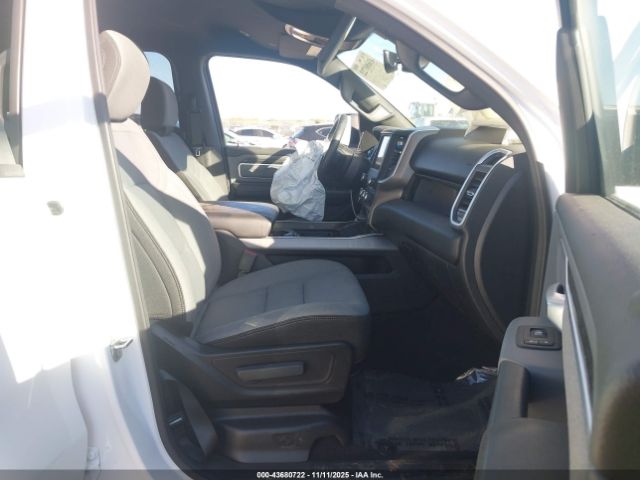 2023 RAM 1500 1C6RREBT0PN565421 Photo 4