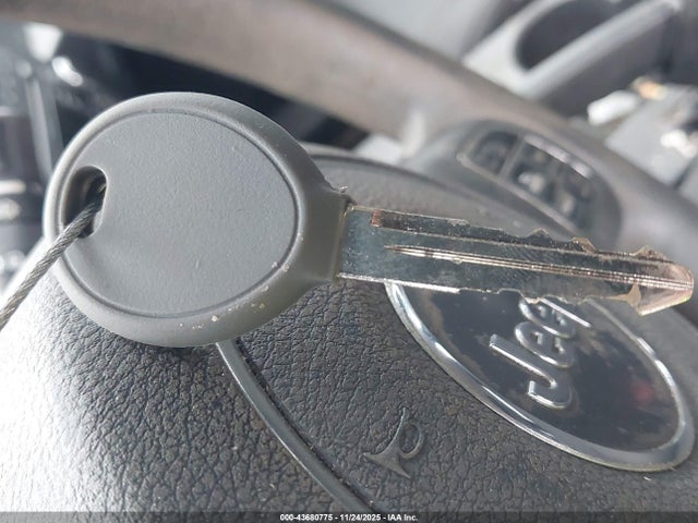 43680775 :رقم المزاد ، 1J4PN2GK2BW531424 vin ، 2011 Jeep Liberty Sport مزاد بيع