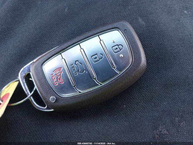 2017 HYUNDAI IONIQ HYBRID KMHC85LC9HU046287 Photo 10