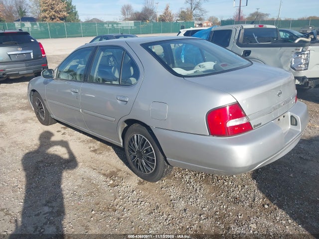 2001 NISSAN ALTIMA 1N4DL01D01C138184 Photo 2