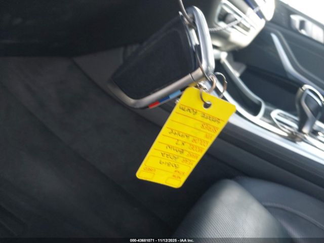 2022 BMW X7 5UXCW2C02N9K60324 Photo 10