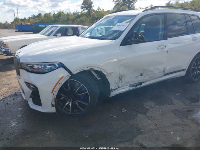 2022 BMW X7 5UXCW2C02N9K60324 Photo 5
