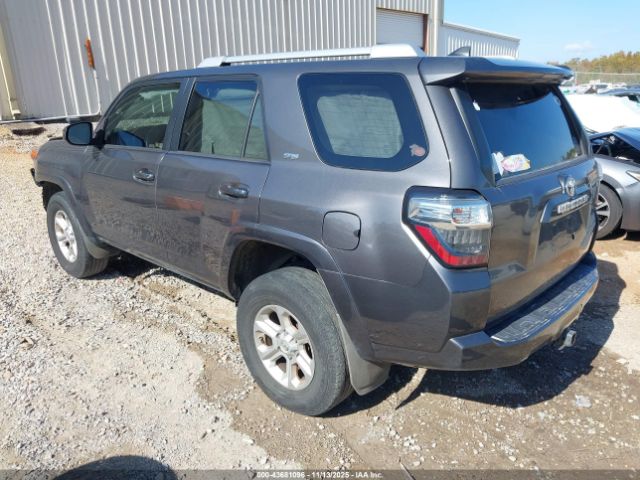 2018 TOYOTA 4RUNNER JTEBU5JR0J5496165 Photo 2
