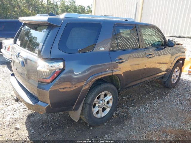 2018 TOYOTA 4RUNNER JTEBU5JR0J5496165 Photo 3