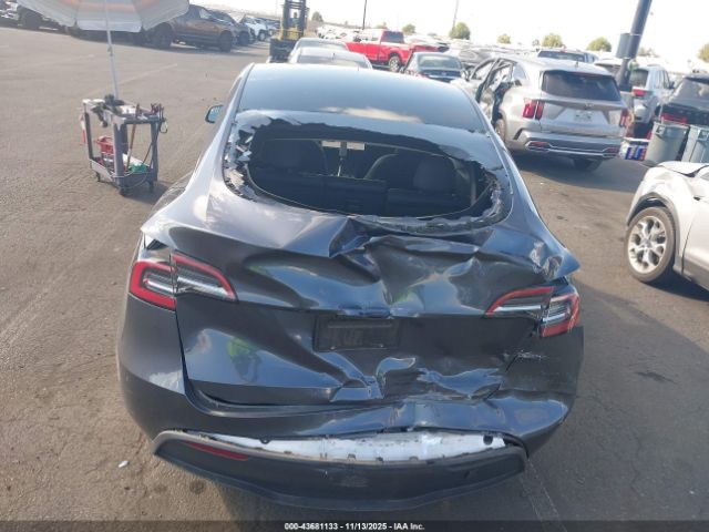2023 TESLA MODEL Y 7SAYGDED0PF978241 Photo 5