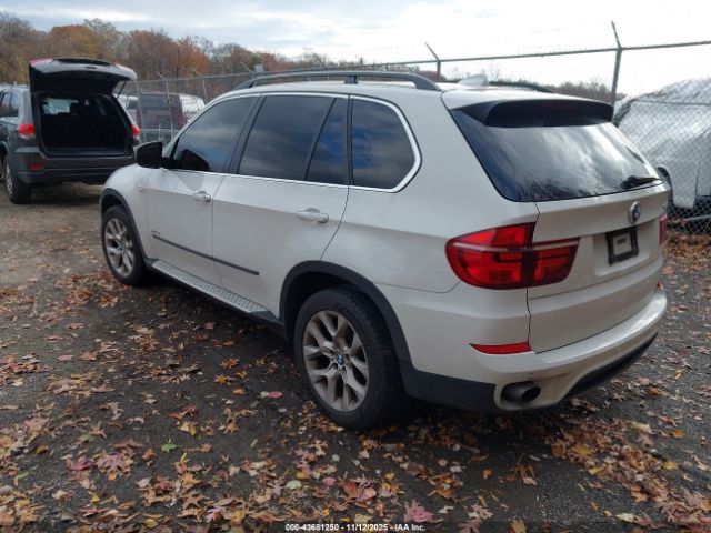 2013 BMW X5 5UXZV4C54D0E00173 Photo 2