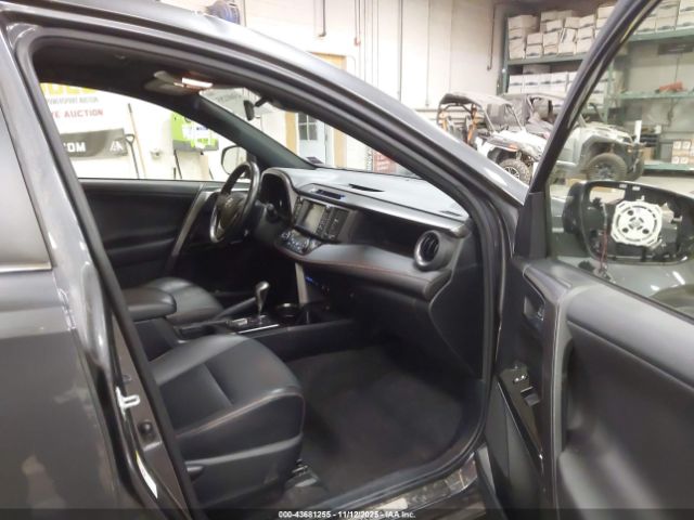 2017 TOYOTA RAV4 HYBRID JTMJJREV4HD080725 Photo 4