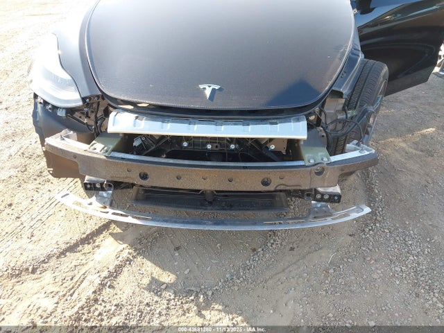 2025 TESLA MODEL Y 7SAYGDEE6SF238341 Photo 5