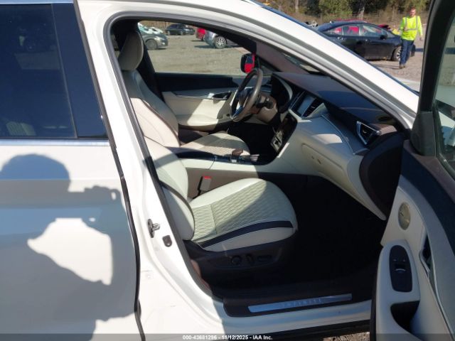 2019 INFINITI QX50 3PCAJ5M36KF100837 Photo 4