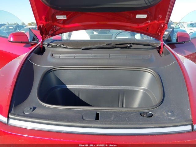 2026 TESLA MODEL Y 7SAYGDED4TA433182 Photo 9