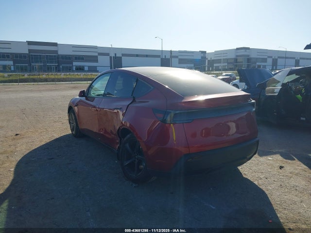 2026 TESLA MODEL Y 7SAYGDED4TA433182 Photo 2