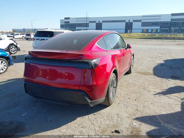 2026 TESLA MODEL Y 7SAYGDED4TA433182 Photo 3