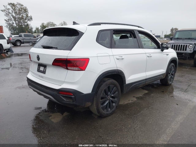 Продаж на аукціоні авто 2023 Volkswagen Taos 1.5t S, vin: 3VVCX7B28PM366247, номер лоту: 43681301