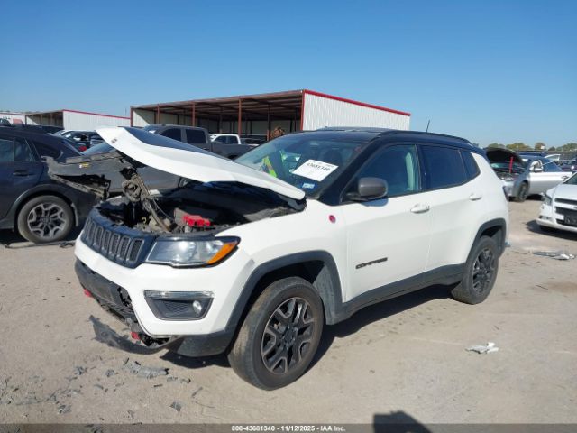 2019 JEEP COMPASS 3C4NJDDB0KT671745 Photo 1