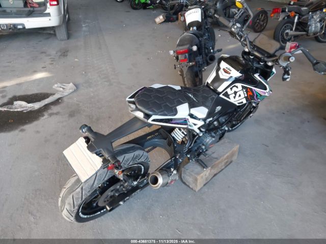 2022 KTM 390 MD2JPJ406NC236779 Photo 3