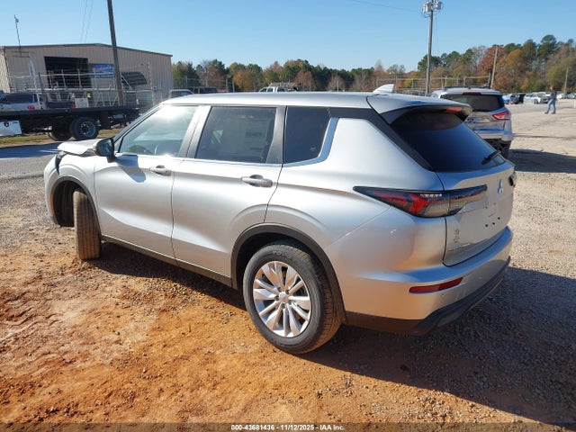 2025 MITSUBISHI OUTLANDER JA4J4UA8XSZ052443 Photo 2